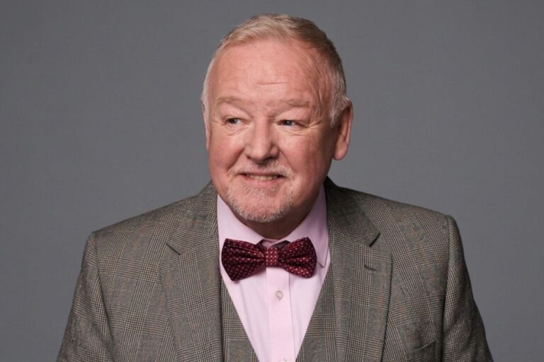 Les Dennis Wife Claire Nicholson Age, Children & Life Details Les Dennis
